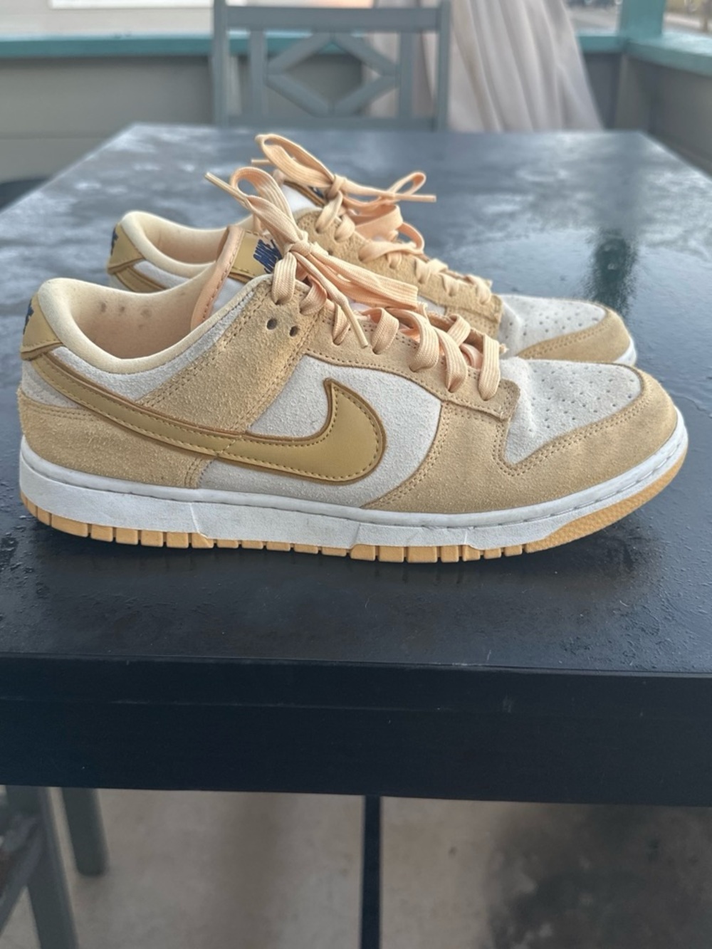 Nike Men’s Low-Top Sneakers in Beige and Cream - Picture 1 of 3